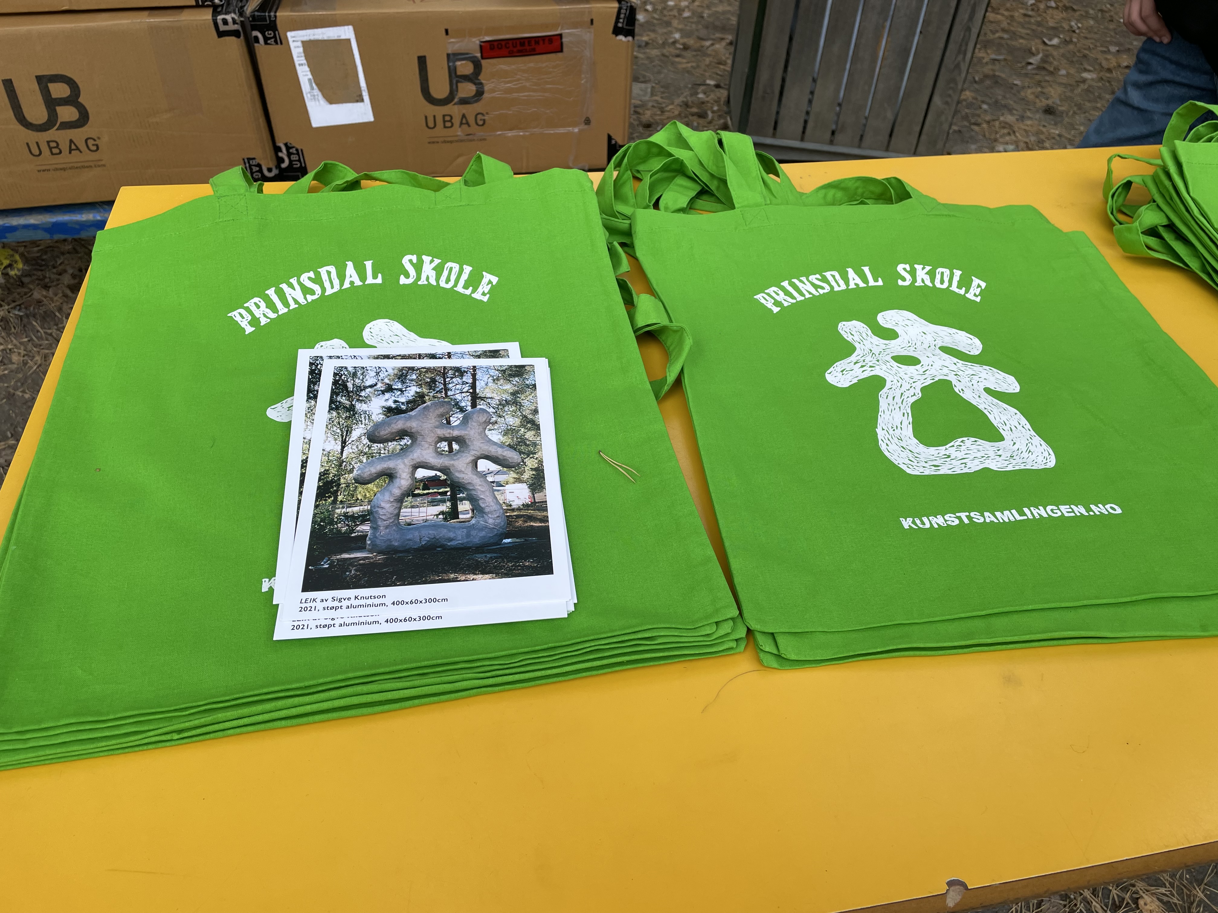 Gaver til elevene ved skolen