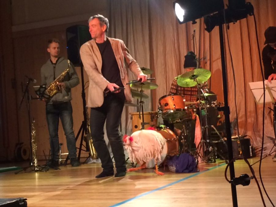 I tråd med musikken1